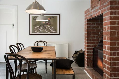 Annecy House - Accommodation Whitsundays 1