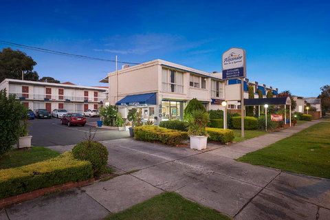 Alexander Motor Inn - Accommodation Whitsundays 2