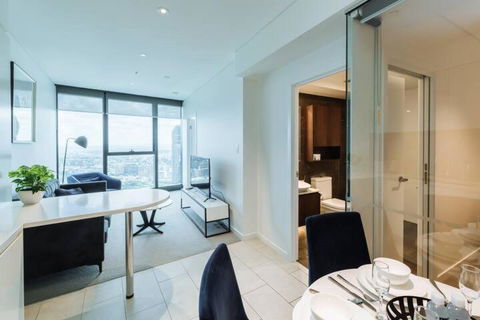 AirTrip Apartment On Margaret Street In CBD - Accommodation Whitsundays 1