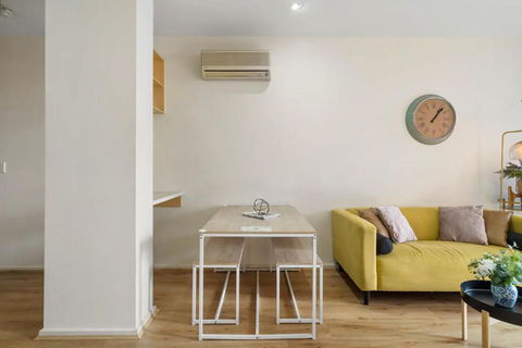 Azalea - Rundle Mall Edge Residence On York - Accommodation Whitsundays 2
