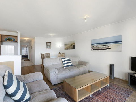 Apartment 26 Pacific Apartments - Accommodation Whitsundays 4