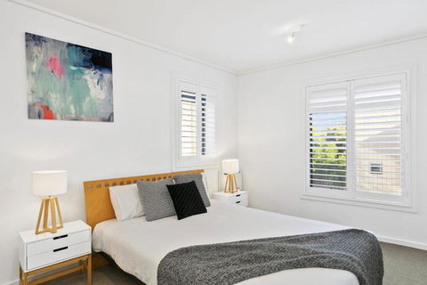 Apartment 28 Pacific Apartments - Accommodation Whitsundays 4