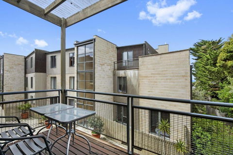 Apartment 36 Pacific Apartments - Accommodation Whitsundays 2