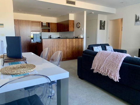 Apartment City Living! - Accommodation Whitsundays 0