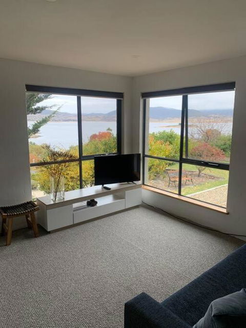 Apartment Minutes To Lake - Accommodation Whitsundays 0