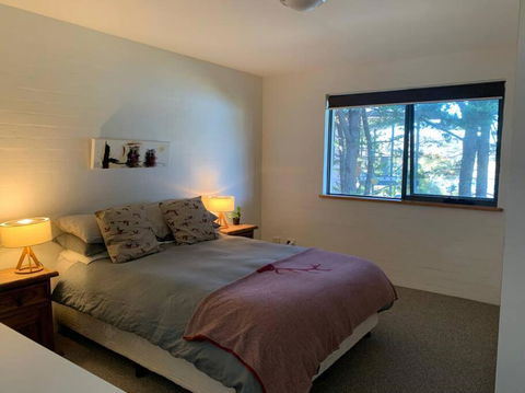 Apartment Minutes To Lake - Accommodation Whitsundays 3