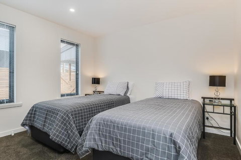 Apartments On Fraser Bicheno - Accommodation Whitsundays 3