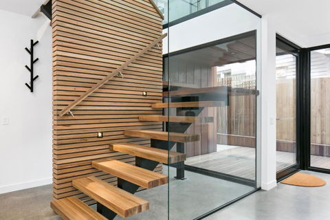 Apollo Bay Beach House - Accommodation Whitsundays 4