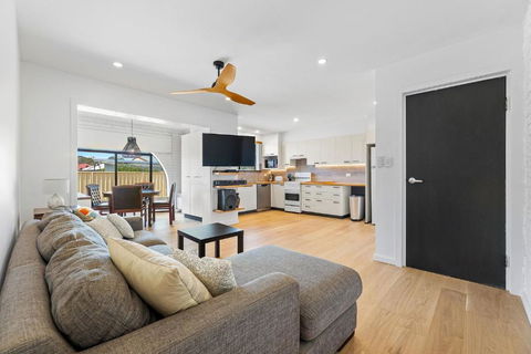 Apollo Unit 4 - Ground Floor - Block A - Accommodation Whitsundays 1