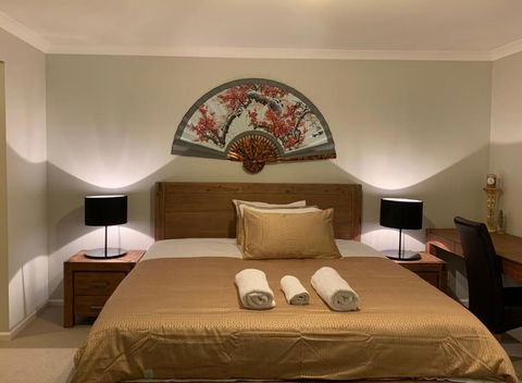 Apple House Truganina - Accommodation Whitsundays 0