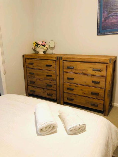 Apple House Truganina - Accommodation Whitsundays 2