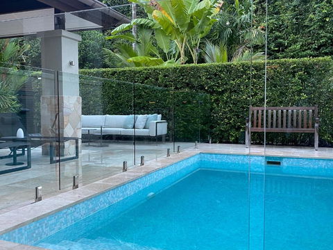 AQUA Beachfront Villa Port Douglas - Accommodation Whitsundays 1