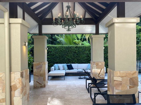AQUA Beachfront Villa Port Douglas - Accommodation Whitsundays 2