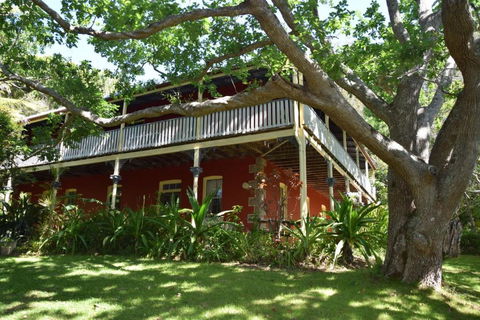 Arakoon House 1 - Bring Your Own Linen - Accommodation Whitsundays 0