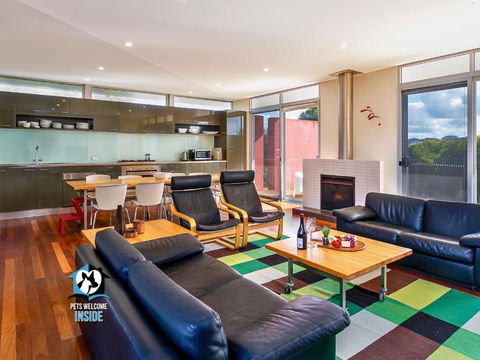 Architect Designed House Nestled In The Dunes - Accommodation Whitsundays 0