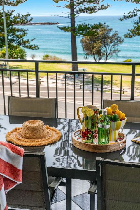 Arcoola 1 - Overlooking Main Beach - Accommodation Whitsundays 2