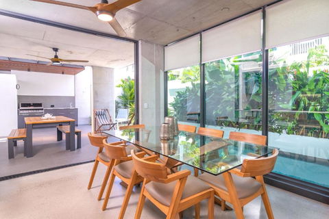Aria Villa 2 Port Douglas - Accommodation Whitsundays 2
