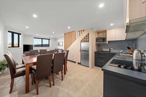 Arlberg 6 - Accommodation Whitsundays 0