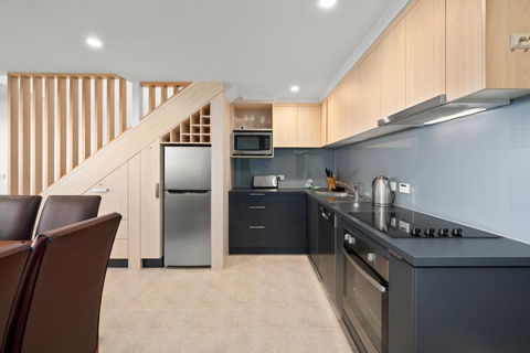 Arlberg 6 - Accommodation Whitsundays 1