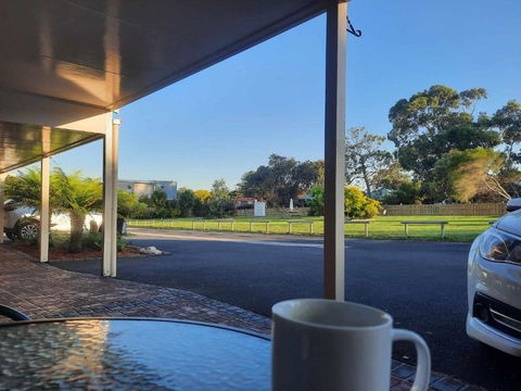 Arthur Phillip Motor Inn - Accommodation Whitsundays 2