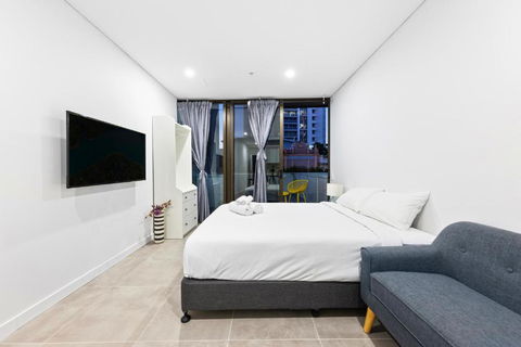 Arthur Hotel Bondi Junction No Reception And House Keeping No Sofa Bed - Accommodation Whitsundays 2
