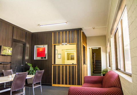 Ascot Budget Inn & Residences - Accommodation Whitsundays 2