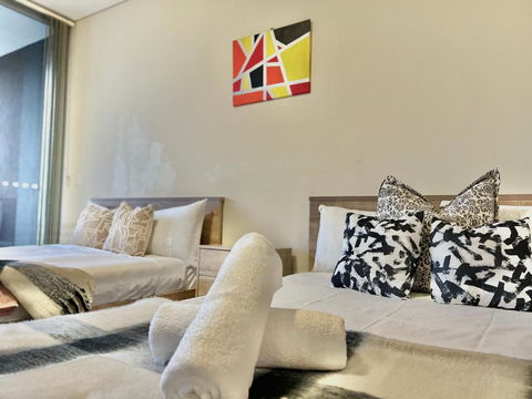 Ashfield 2 Br Apt Bus&Train Shop Parking - Accommodation Whitsundays 4