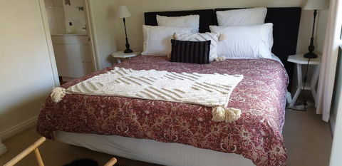 Astley Cottage - Accommodation Whitsundays 0