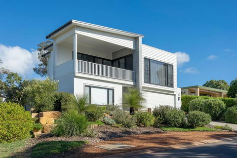 Attunga I Private Properties - Accommodation Whitsundays 0