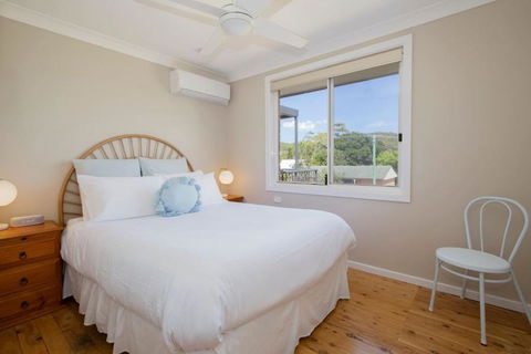 Aurora Grove - A Familly Retreat At Caves Beach - Accommodation Whitsundays 1