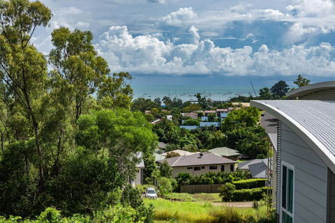Austinmer - Cannonvale - Accommodation Whitsundays 2