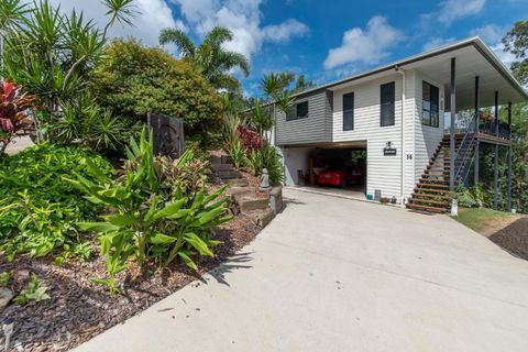 Austinmer - Cannonvale - Accommodation Whitsundays 1