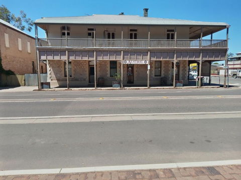 Austral Inn - Accommodation Whitsundays 0