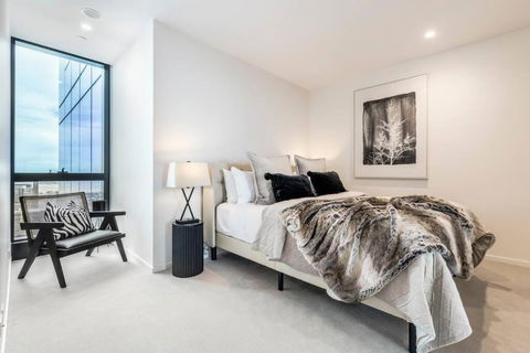 Australia 108 Skyhigh Luxury With Sweeping Views - Accommodation Whitsundays 0