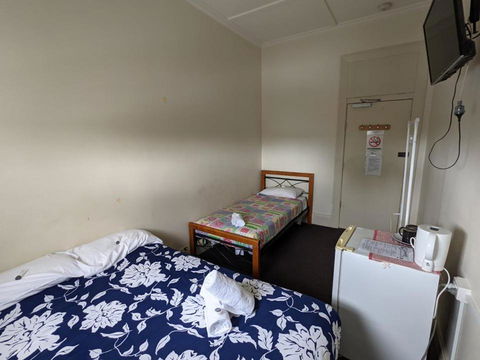 Australian Hotel - Accommodation Whitsundays 3
