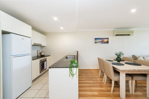 Avenue 16 - Accommodation Whitsundays 4