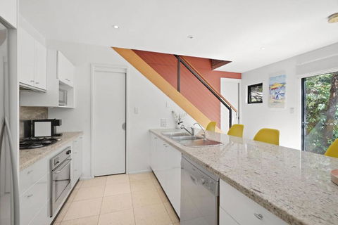 Avoca Beach Living - Accommodation Whitsundays 4