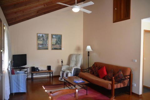 Avoca Cottages VICTORIA - Accommodation Whitsundays 3