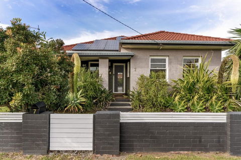Avondale 7 Cashmore Street - Accommodation Whitsundays 0