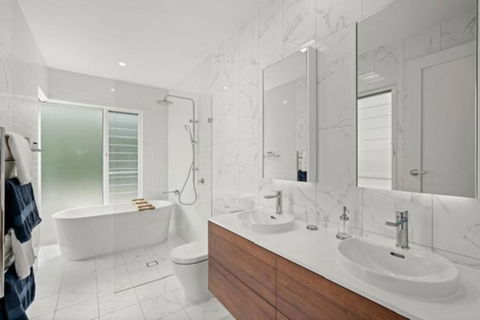 Avoca Beach Seabreeze At Saltwater - Accommodation Whitsundays 2