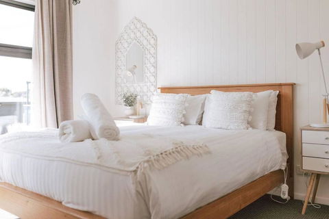 B E A C H H O U S E X I V - Accommodation Whitsundays 4