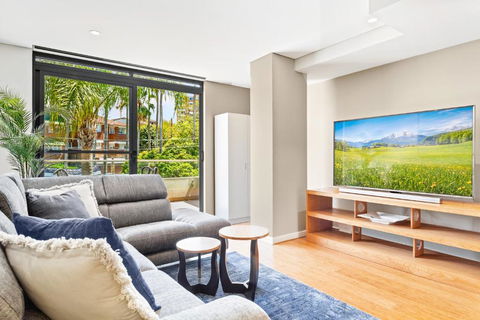 B208S - The Waverton Escape - Accommodation Whitsundays 1