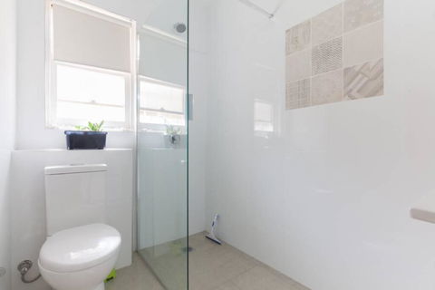 B5 Crawley Apartment 1 BRM & Sleepout Near UWA - Accommodation Whitsundays 4