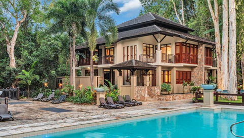 BAHAMA At Temple Tranquility - Accommodation Whitsundays 0