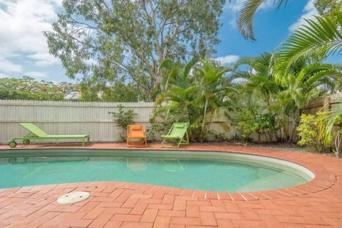 BARBADOS Ultimate Laid-back Holiday - Flat Stroll To River - Accommodation Whitsundays 1