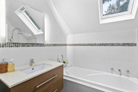 BARIS - Bariston Avenue Cremorne - Accommodation Whitsundays 4