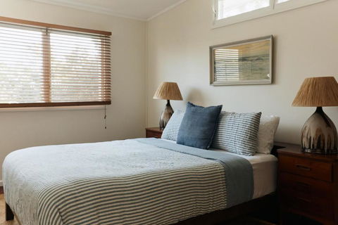 BAY PROPERTIES . The Sailor Shack - Accommodation Whitsundays 3