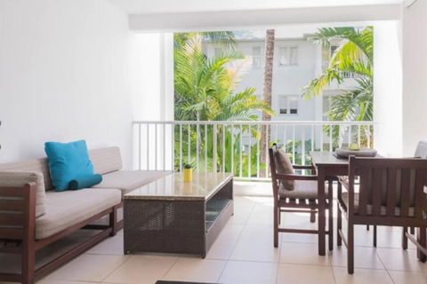 Azure Harmony - A Breezy Hideaway At The Beach Club - Accommodation Whitsundays 1