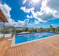 Viewpoint Holiday Home - Cannonvale - Accommodation Whitsundays