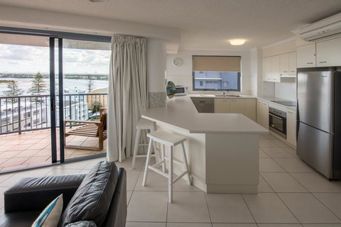 Centrepoint Apartments Caloundra - Accommodation Whitsundays 8